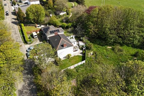 3 bed property, in Trevelyan Road, £385,000