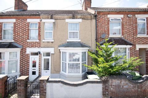 2 bed property, in Vivian Road, £159,995
