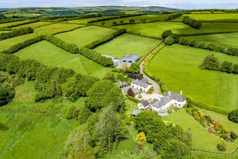 8 bed property, in Withypool, £2,800,000