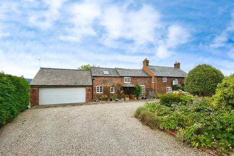 4 bed property, in Knockin, £600,000