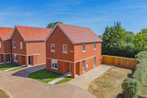 3 bed property, in Conrad Road, £450,000