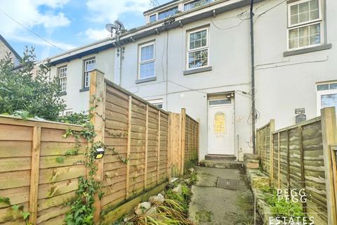 1 bed property, in Abbey Road, £80,000