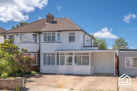 3 bed property, in Goodway Road, £310,000
