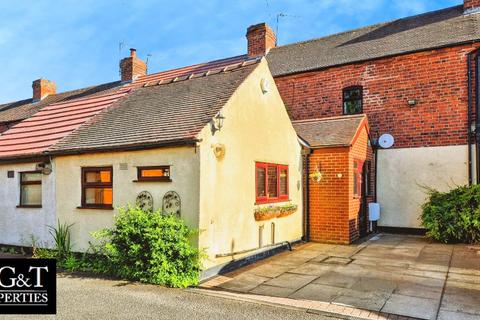 2 bed property, in Paint Cup Row, £220,000
