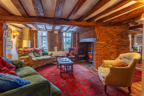 4 bed property, in Station Road, £650,000