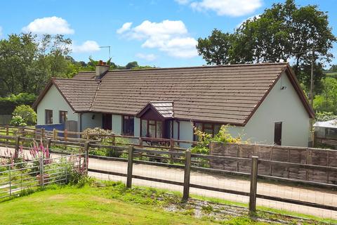 4 bed property, in East Anstey, £595,000