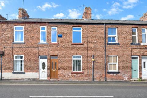 2 bed property, in Romanby Road, £130,000