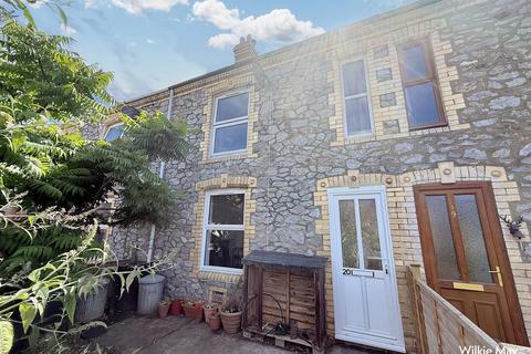 2 bed property, in Severn Terrace, £215,000