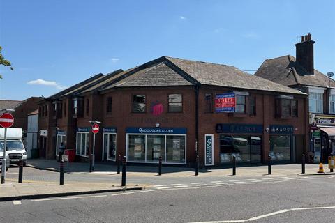 Studio, in High Road & 9-10 Johnston Road, £1,575,000