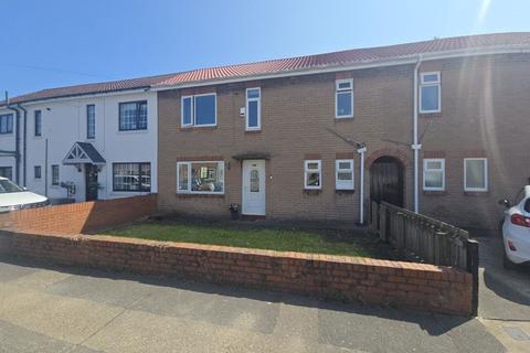 3 bed property, in Poplar Grove, £125,000
