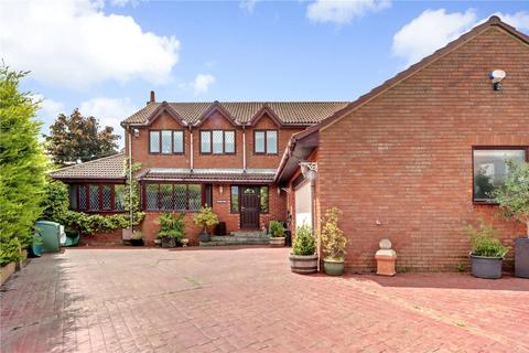 4 bed property, in High Primrose Hill, £420,000