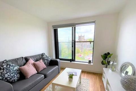 1 bed property, in Aire, £105,000