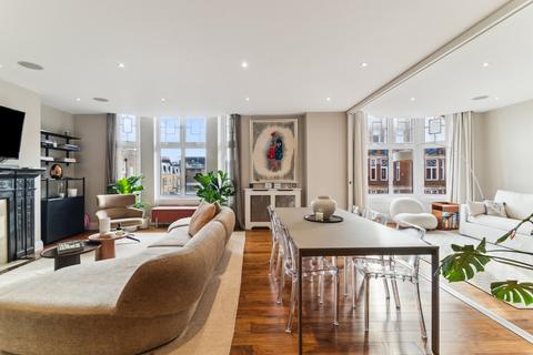 3 bed property, in Bickenhall Street, £2,950,000