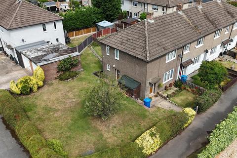 2 bed property, in Filey Walk, £179,950