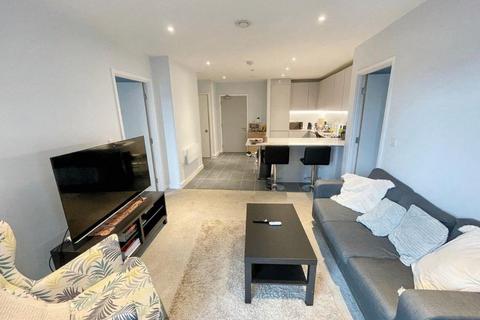 2 bed property, in Local Blackfriars, £245,000