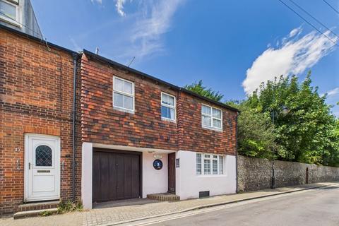 3 bed property, in Middle Street, £625,000