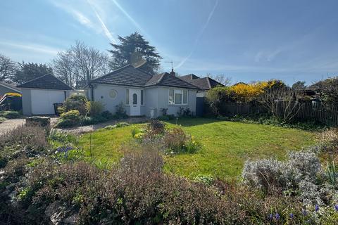 2 bed property, in Paget Close, £455,000