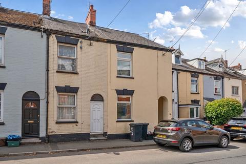 3 bed property, in Waterloo Road, £174,000