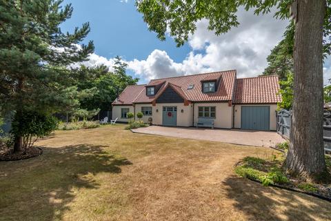 4 bed property, in The Drift, £580,000