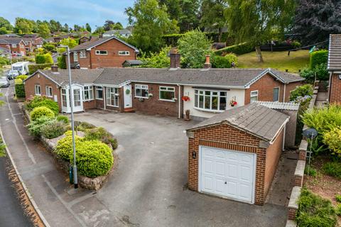 5 bed property, in Sandybrook Lane, £500,000