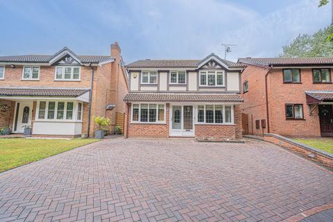 4 bed property, in Whitford Drive, £600,000