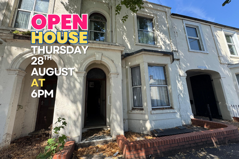 4 bed property, in Clarendon Avenue, £450,000