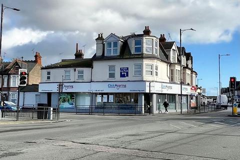 5 bed property, in London Road, £370,000