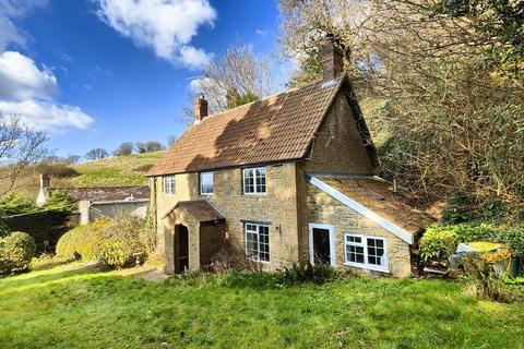 4 bed property, in East Chinnock, £550,000