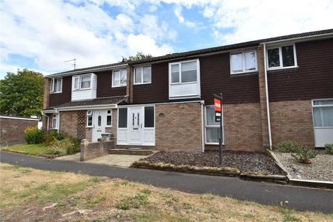 3 bed property, in Little Park, £220,000