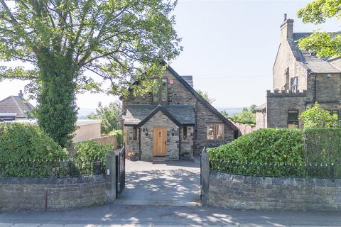 4 bed property, in The Coach House, £599,950
