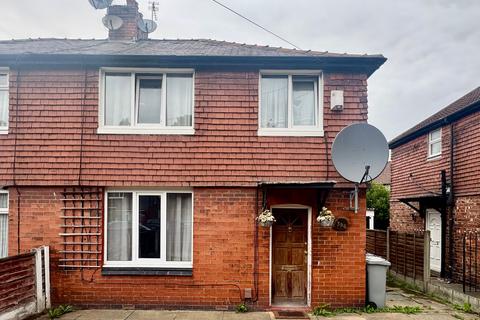 3 bed property, in Kings Road, £335,000