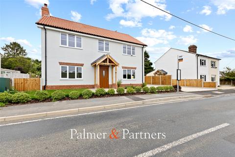 3 bed property, in Plough Road, £475,000