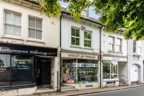 4 bed property, in High Street, £550,000