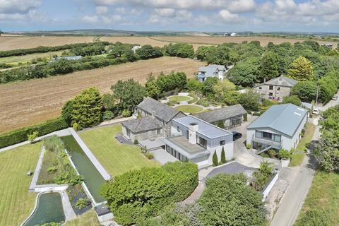 5 bed property, in The Barn, £1,825,000