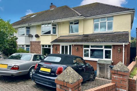 6 bed property, in Chaddiford Lane, £400,000