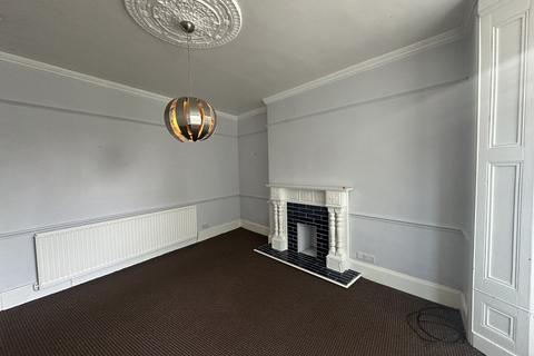 3 bed property, in Park Crescent, £159,999
