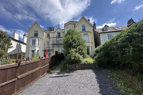 3 bed property, in Park Crescent, £159,999
