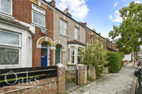 3 bed property, in Ferrers Road, £600,000