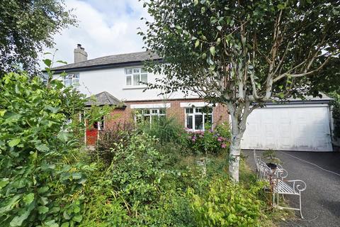4 bed property, in North Road, £409,950