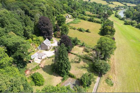 6 bed property, in Underhill, £1,249,000