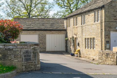 3 bed property, in Old Mill Cottage, £535,000