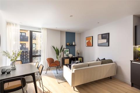 2 bed property, in Hanwell Square, £500,000