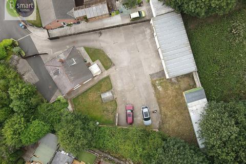 3 bed property, in West Road, £245,000