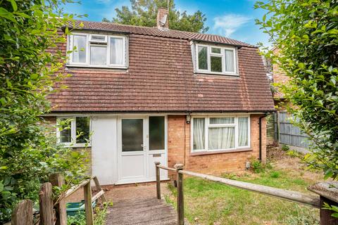 2 bed property, in Redhall Drive, £335,000