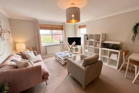 1 bed property, in Bandy Fields Place, £100,000