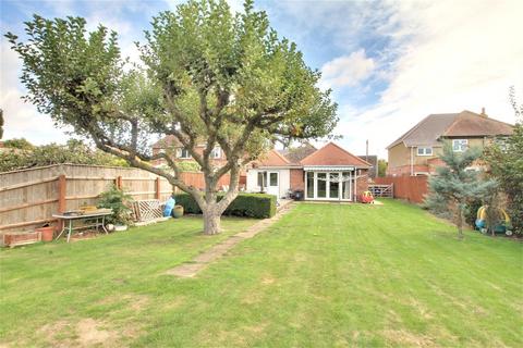 3 bed property, in Wood Street, £360,000