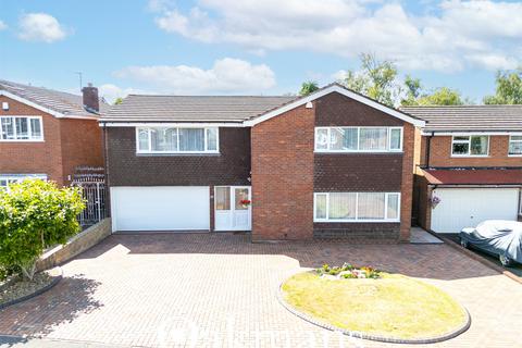 5 bed property, in Darbys Hill Road, £550,000