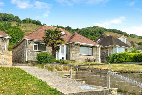 3 bed property, in Leeson Road, £340,000