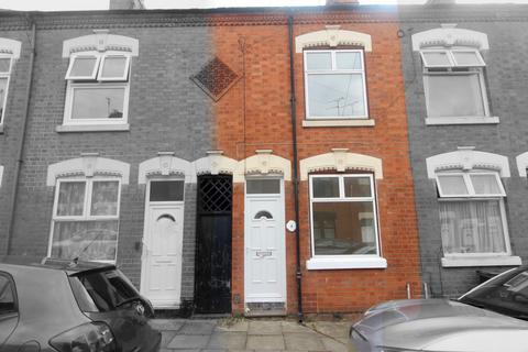 2 bed property, in Diseworth Street, £200,000