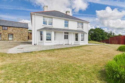 5 bed property, in Sharlands Road, £995,000
